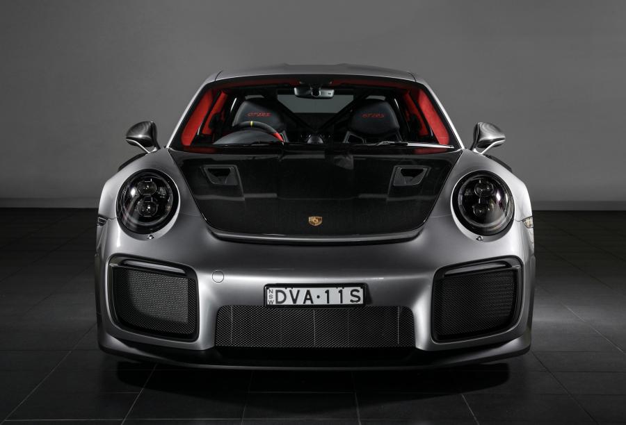  Porsche 911 GT2 RS (991) 2018 года  (AU) (фото 11 из 38)